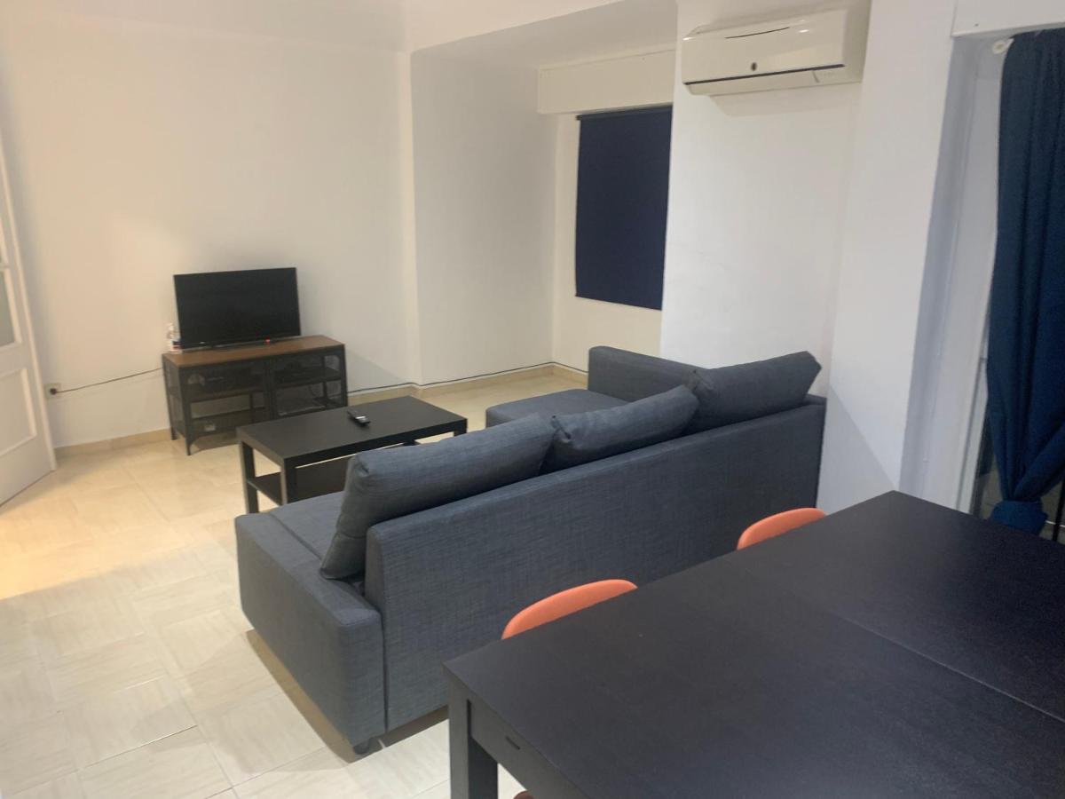 Apartamento Cinta 3 Habitaciones Севиля Екстериор снимка