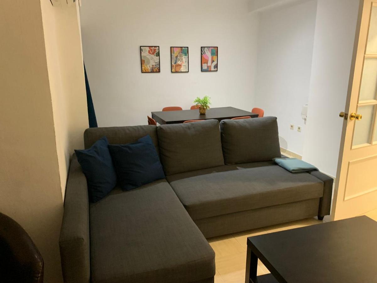 Apartamento Cinta 3 Habitaciones Севиля Екстериор снимка